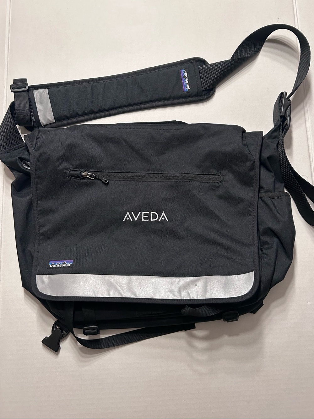 Patagonia Half Mass Messenger Bag Black Aveda Logo Reflective Stripe